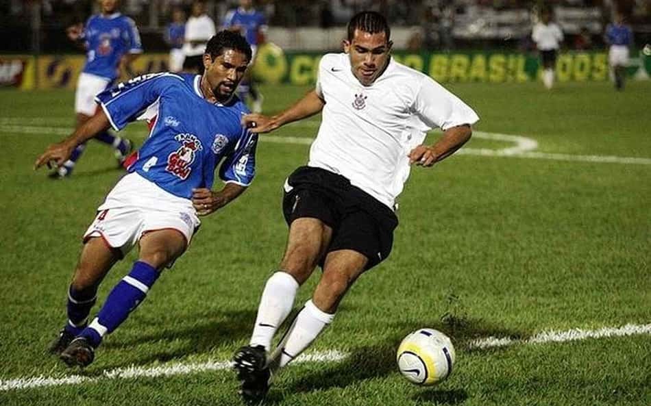 Time da Série D faz camisa em homenagem à vitória contra o Corinthians de 2005
