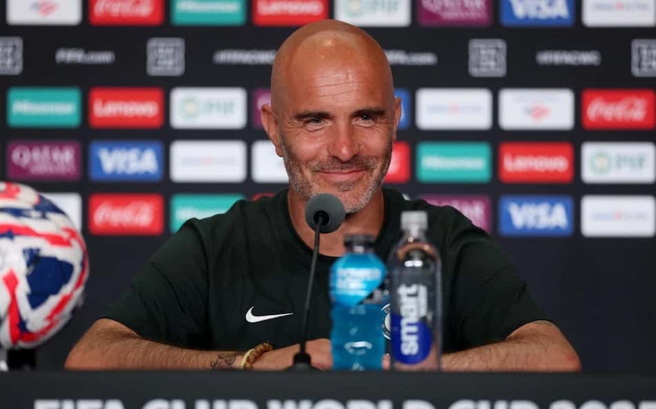 Técnico do Chelsea analisa duelo no Mundial: 'Vencer o Palmeiras, não o Estêvão'