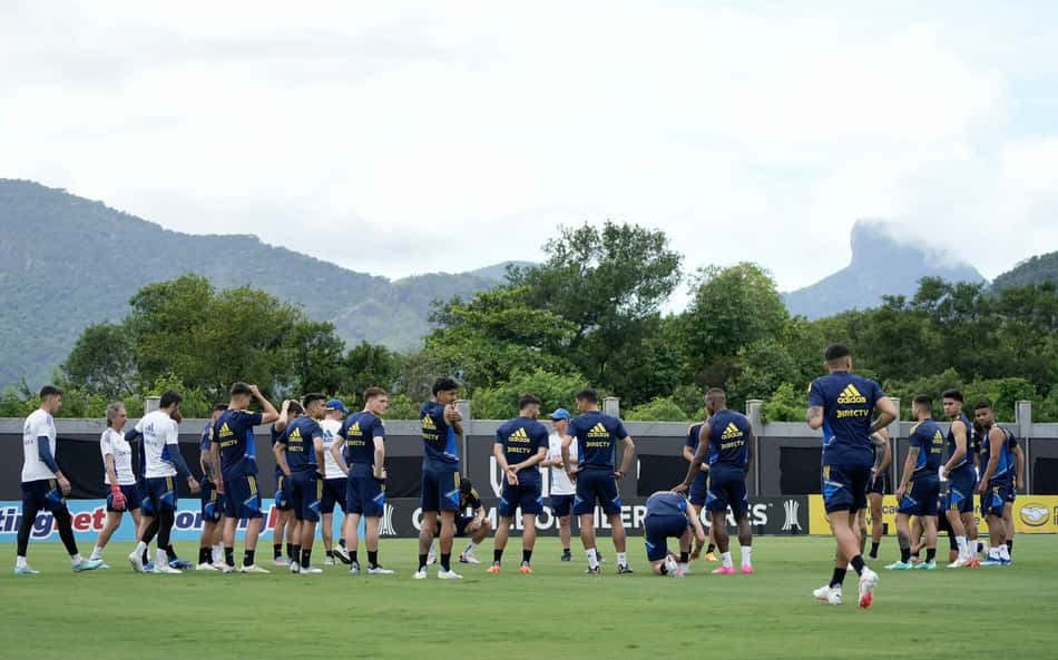 Após vexame no Mundial, clube gigante se reapresenta com 'barca' e reforço na mira