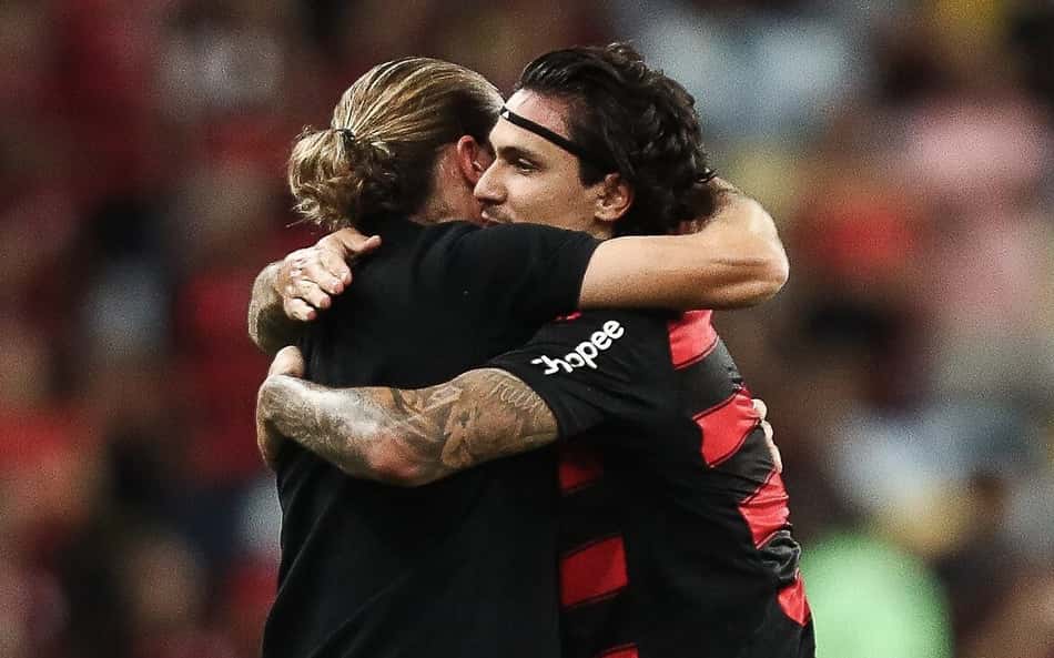 Declaração de Filipe Luís sobre Pedro no Flamengo assusta web: 'Inacreditável'