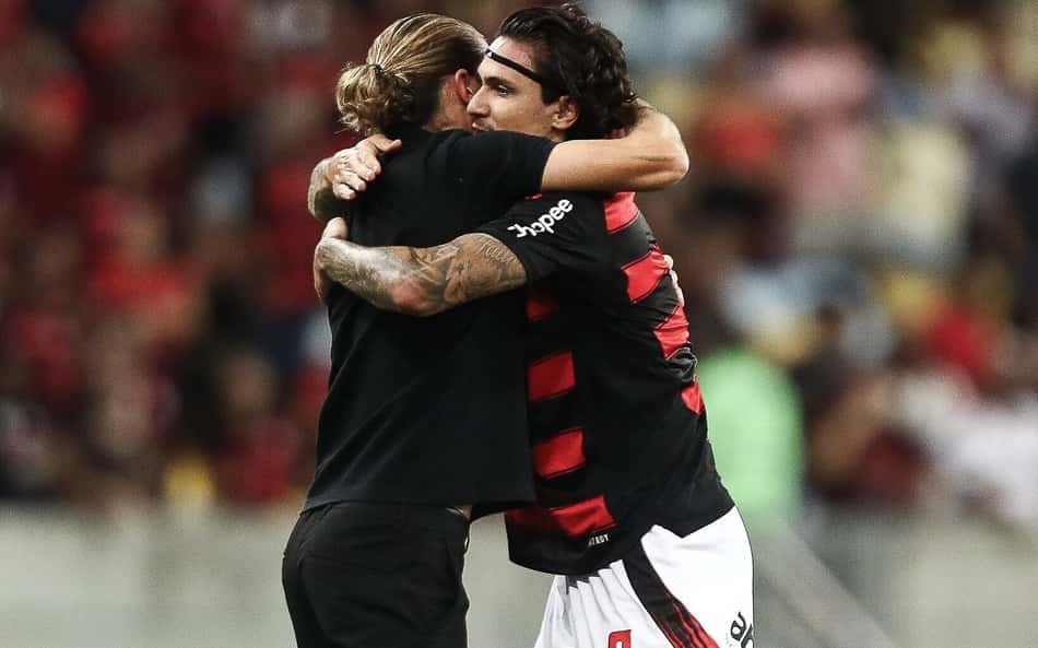 Ex-jogador dá dica a Filipe Luís em caso Pedro: 'Transferir responsabilidade'