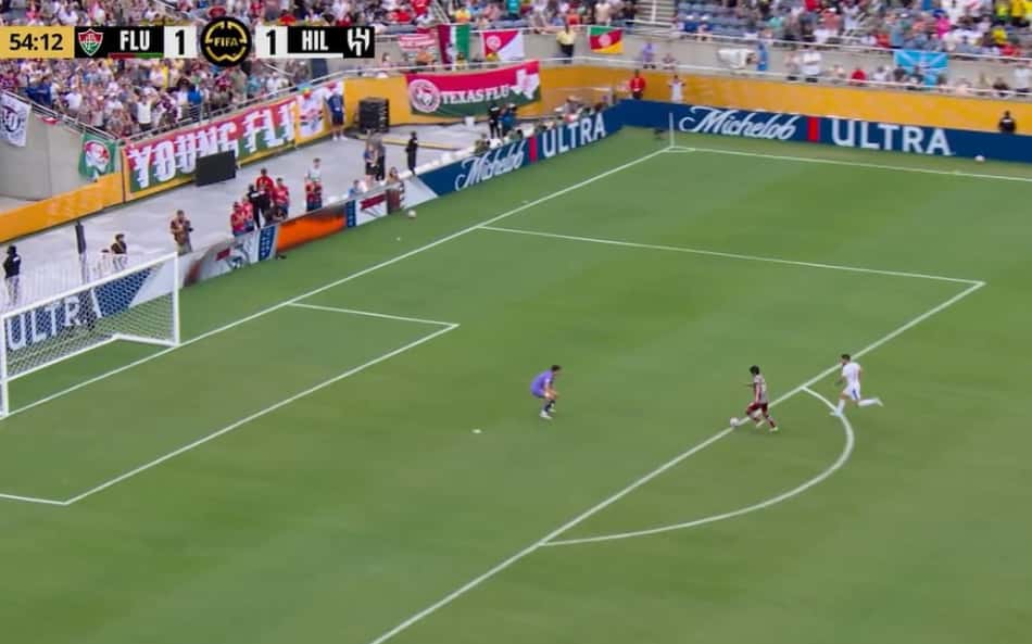 Gol perdido por Cano em Fluminense x Al-Hilal viraliza: 'Superou Everaldo'