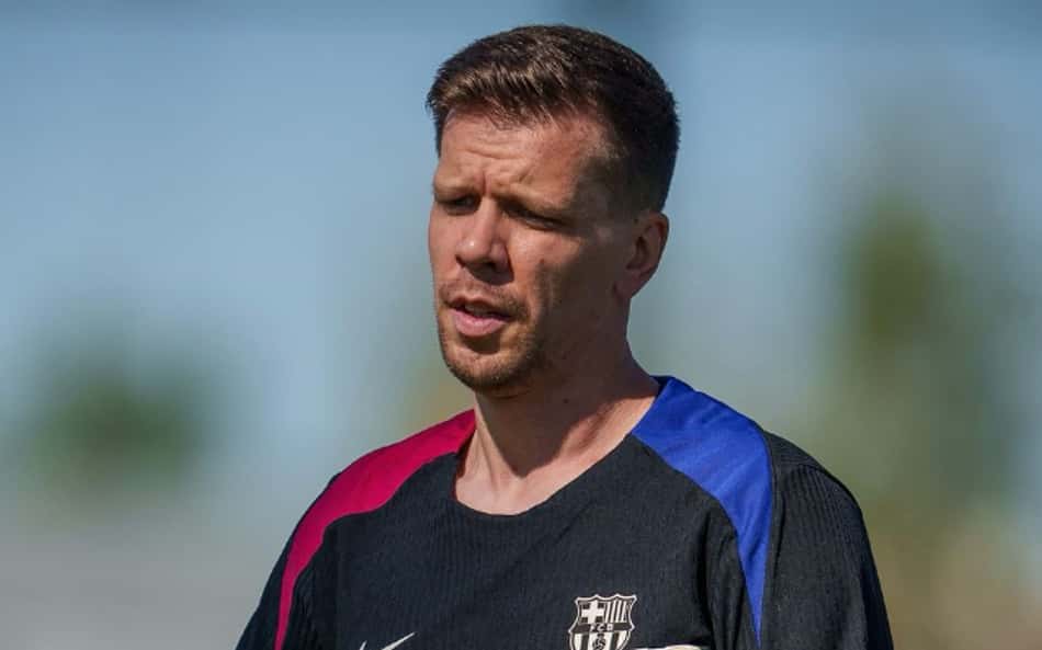 Barcelona anuncia renovação de contrato com goleiro