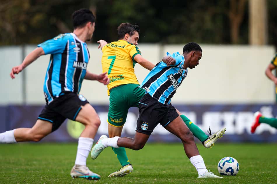 Grêmio perdeu por 4 a 2 para o Cuiabá pelo Campeonato Brasileiro Sub-20. (Foto: Angelo Pieretti/Grêmio FBPA)