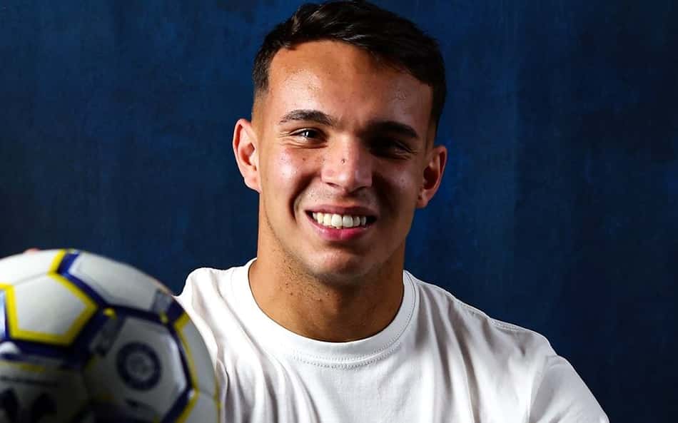 Giovane, ex-Corinthians, é anunciado por equipe italiana
