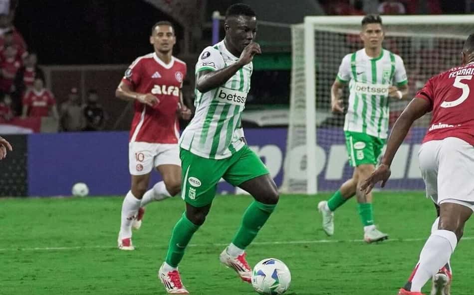 Fluminense trava negociação por Hinestroza e mira em novo alvo no mercado