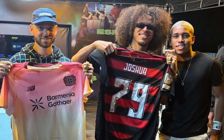 Bayer Leverkusen presenteia lenda da Seleção Brasileira em festival no RJ