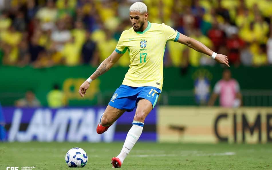 Joelinton comenta chegada de Ancelotti e ciclo conturbado da Seleção: 'Não dá para voltar atrás'