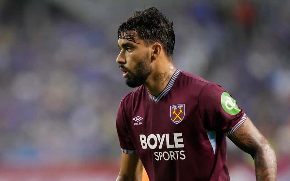 Lucas Paquetá em ação pelo West Ham durante amistoso contra o Everton