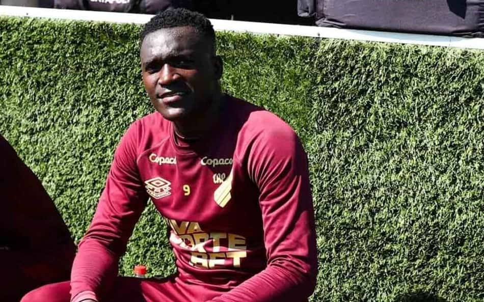 Kevin Viveros é o primeiro reforço regularizado do Athletico para a Série B