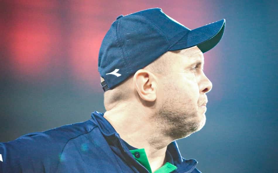 Mozart se recupera no Coritiba e alçanca maior série invicta como técnico na Série B