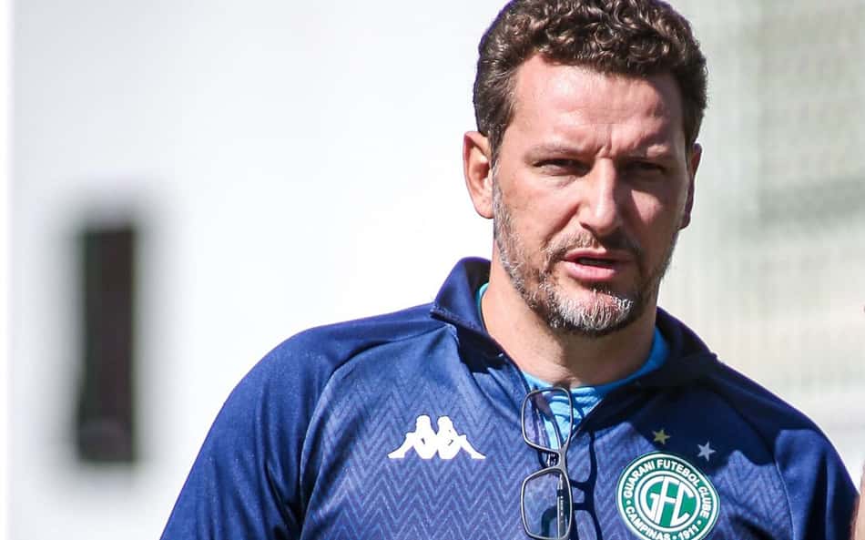 Elano completa dois meses como coordenador de futebol e celebra reação do Guarani na Série C