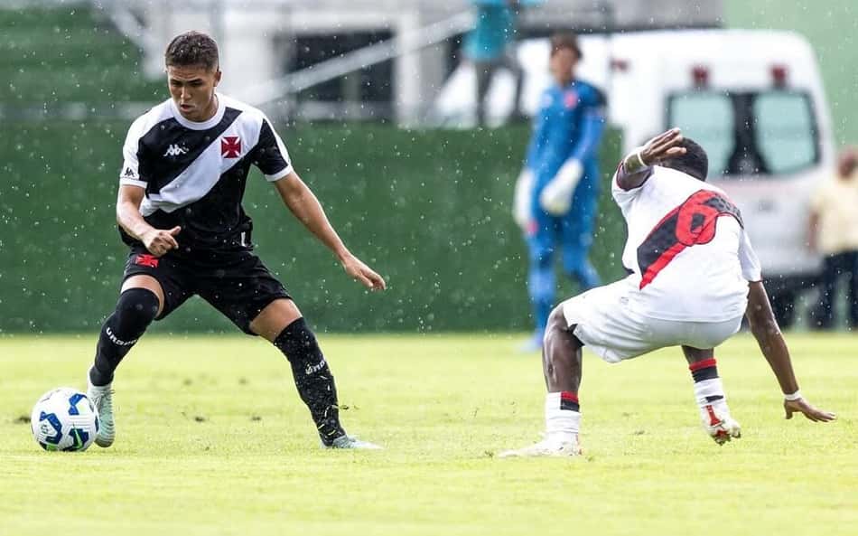 Vasco suspende empréstimo de jogador da base
