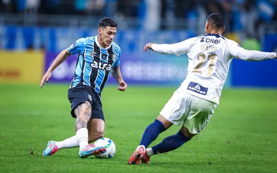 Pavón no jogo do Grêmio contra o Alianza Lima. (Foto: Lucas Uebel/Grêmio FBPA)