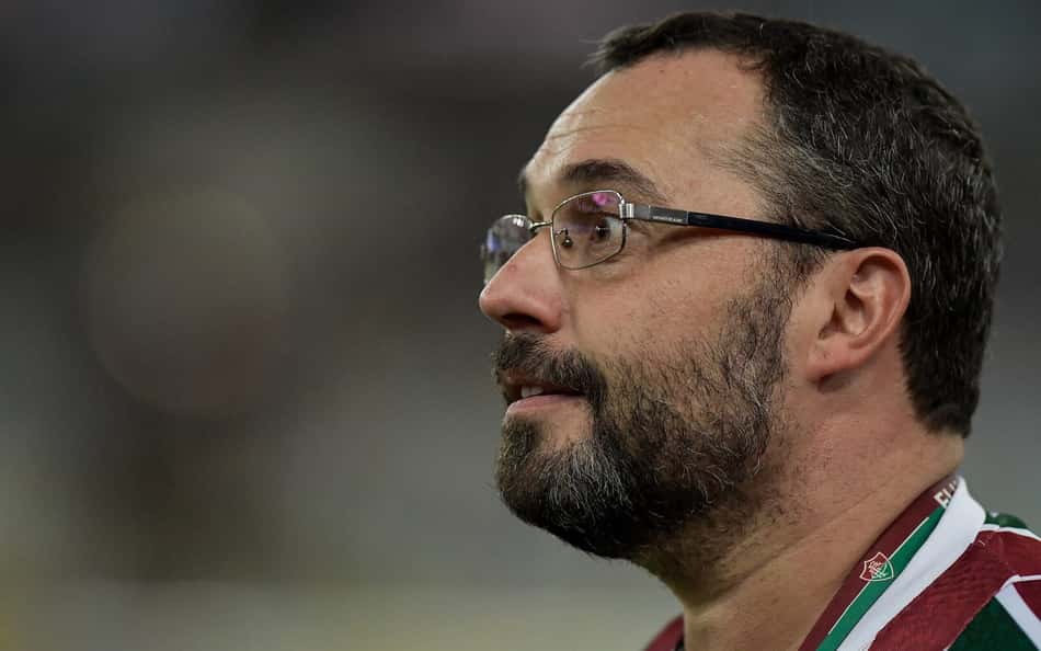 Web lembra fala de presidente do Fluminense após derrota: 'Conto de fadas'