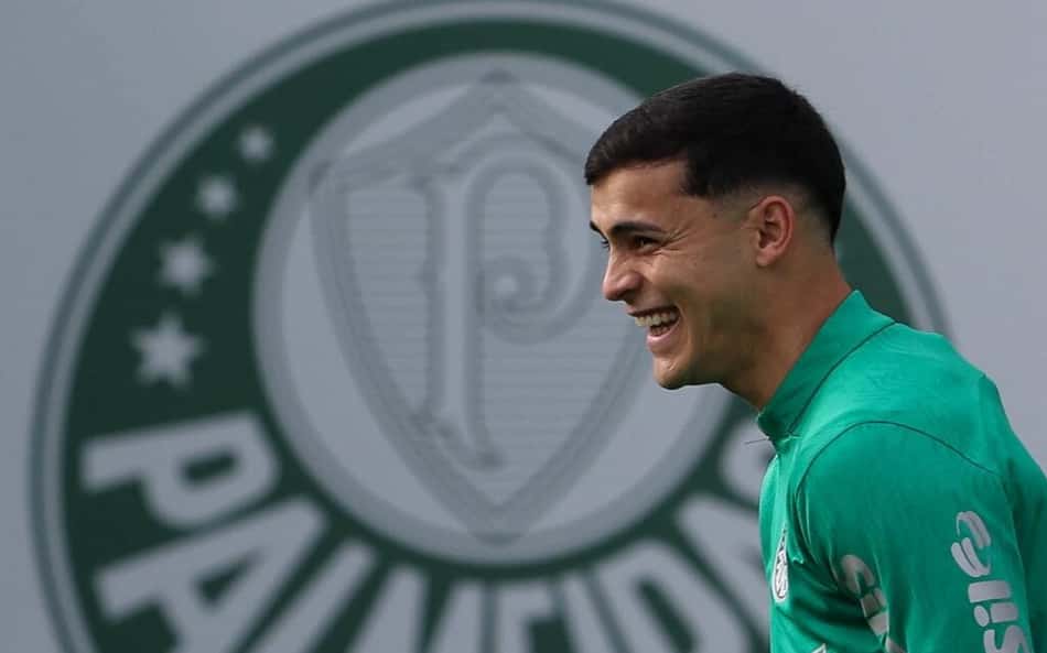 Assista à coletiva de apresentação de Ramón Sosa, reforço do Palmeiras