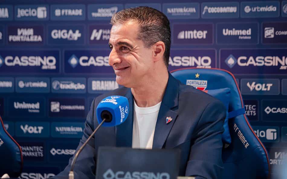 Renato Paiva enaltece Fortaleza e detalha estilo de jogo em apresentação