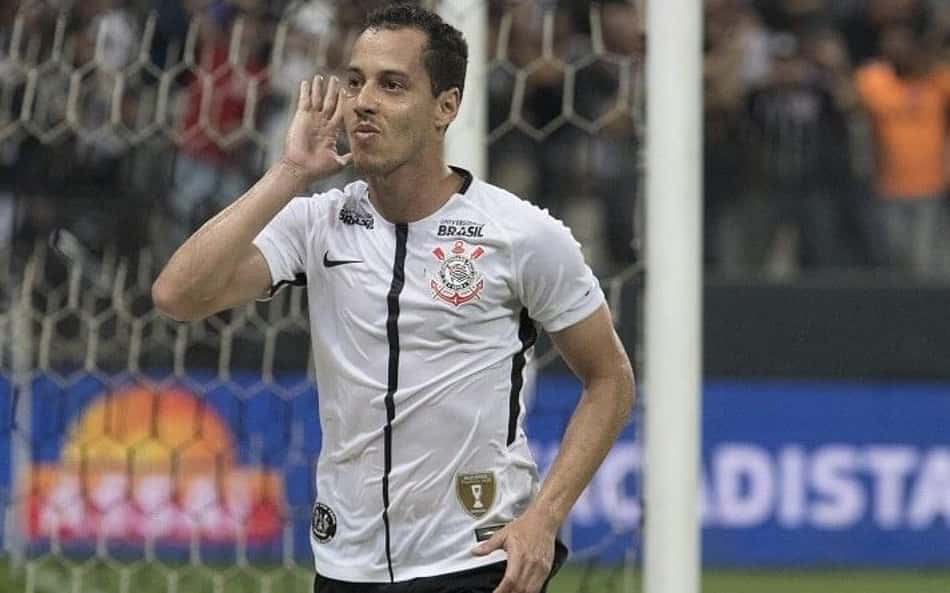 Rodriguinho aponta caminho ao Corinthians contra o São Paulo: 'Motivação especial'