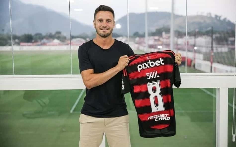 AO VIVO: Assista à apresentação de Saúl Ñíguez no Flamengo