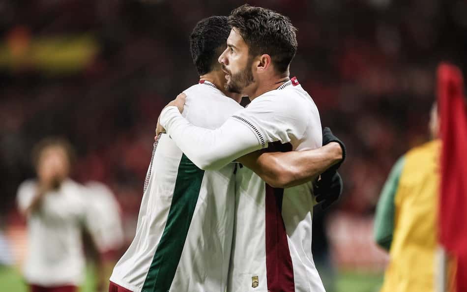 Fluminense 'de Copas' alivia pressão e mostra que tem futebol para jogar