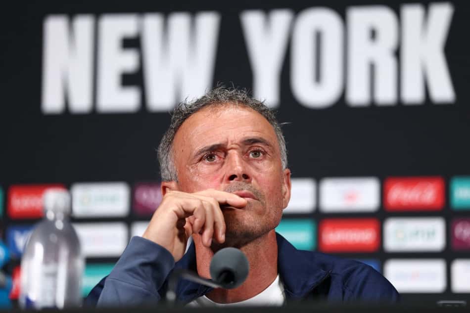 Técnico do PSG, Luis Enrique durante coletiva da final do Mundial de Clubes