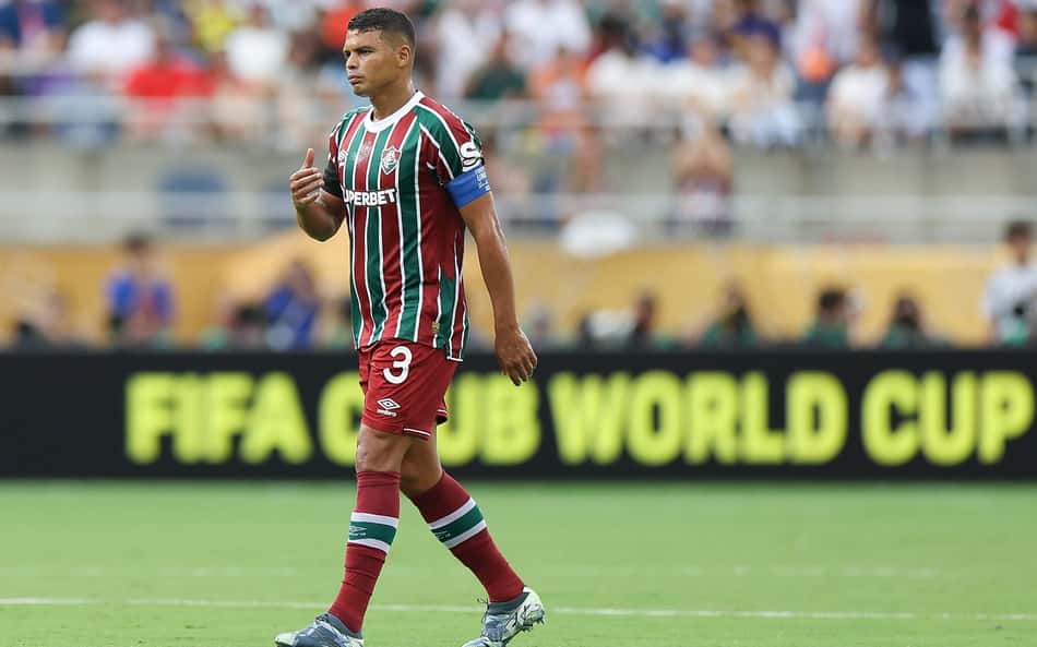 Thiago Silva se emociona e dedica classificação do Fluminense à família