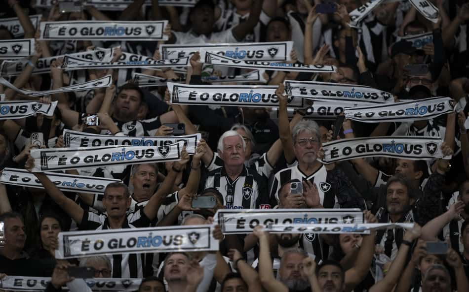 Torcida do Botafogo antes da partida contra São Paulo