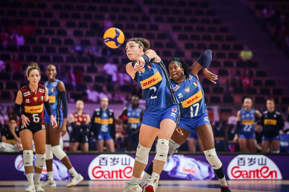 Itália 3 x 0 Estados Unidos, pela VNL feminina (foto: volleyballworld)