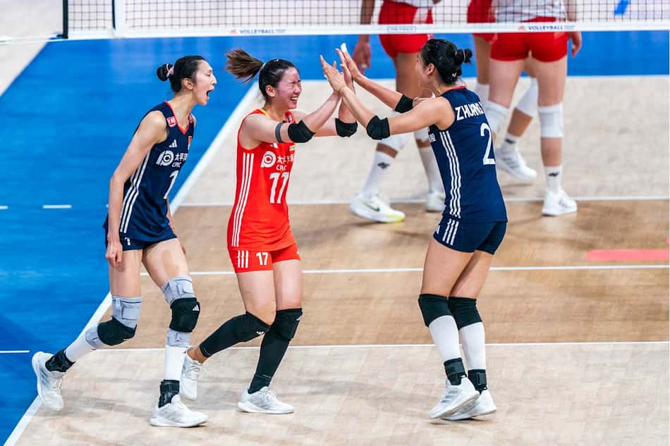 Polônia x China, pelas quartas de final da VNL feminina (foto: volleyballworld)