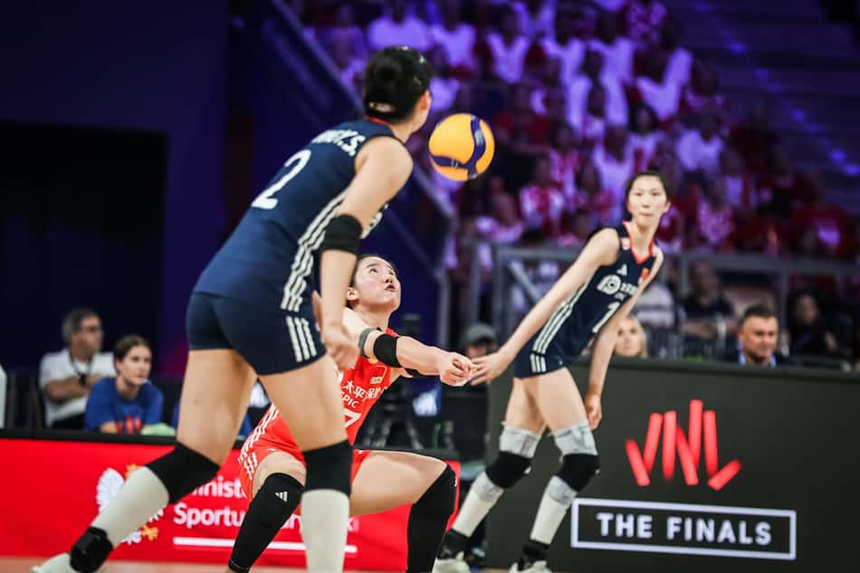 Polônia x China, pelas quartas de final da VNL feminina (foto: volleyballworld)