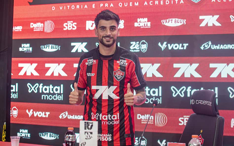 Reforço do Vitória, Rúben Ismael realiza sonho no Brasil e destaca: 'Sou raçudo'