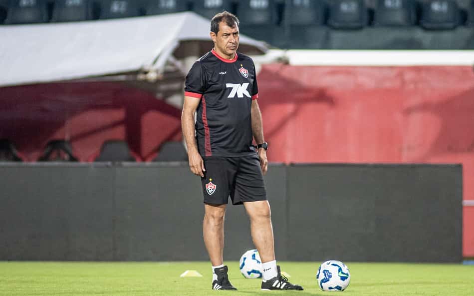 Veja a provável escalação, dúvidas e desfalques do Vitória contra o Sport