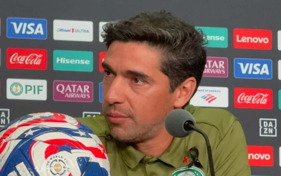 Abel admite disparidade entre Palmeiras e Chelsea: 'Compraram nosso melhor jogador'