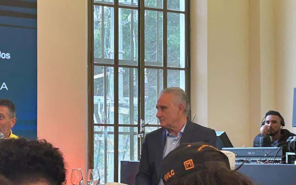 Tite revive título do Corinthians e fala sobre saúde mental: 'Estou de boa'