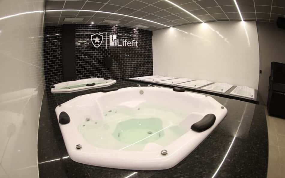 Botafogo moderniza 'área molhada' do estádio Nilton Santos