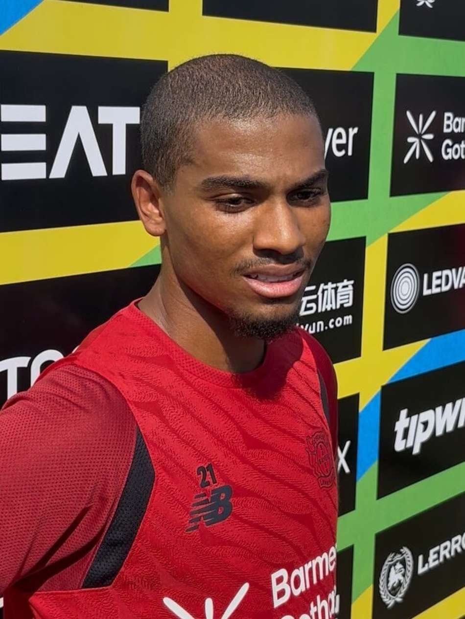 Amine Adli fala com o Lance! no Ninho do Urubu (Imagem: Pedro Ernesto/Lance!)