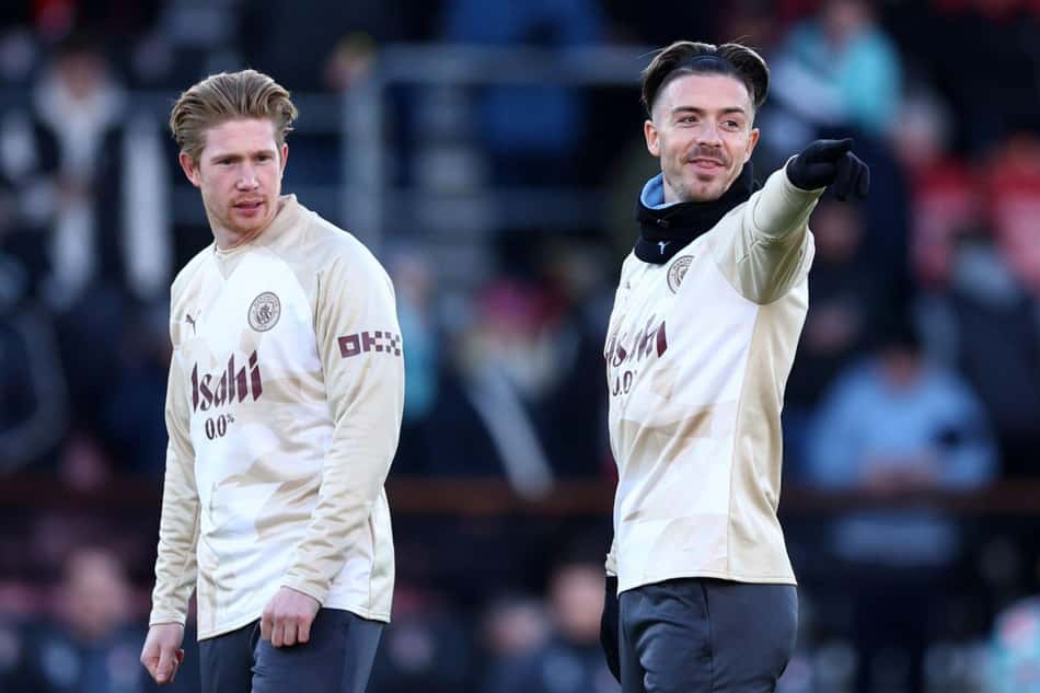 Companheiros no City, Grealish e De Bruyne podem se encontrar no Napoli (Foto: Reprodução/Manchester City)