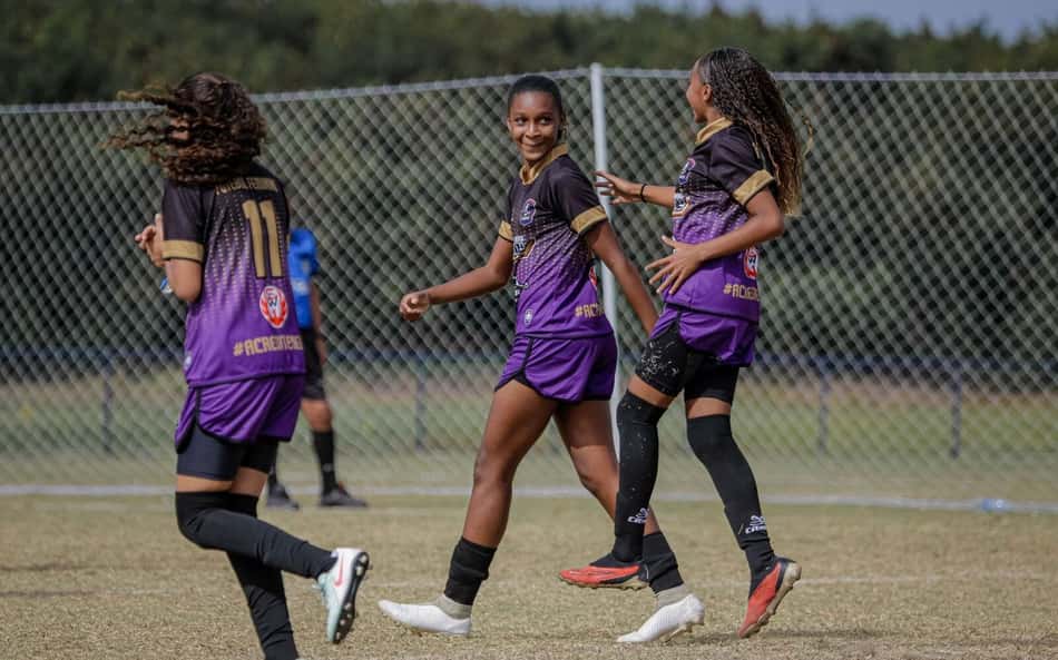 Centro de Apoio ao Futebol Feminino (CAFF) se sagrou campeão da IberCup 2025. (Divulgação/Lana Costa/LV PHOTOS/IberCup)