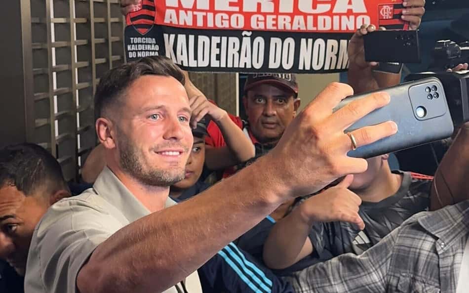 Reforço do Flamengo, Saúl Ñíguez lidou com depressão e queda de rendimento nos últimos anos