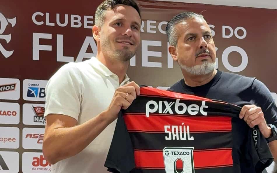 Saúl é apresentado pelo Flamengo e relembra passado com Filipe Luís: 'O jogador demonstrava traços de treinador'
