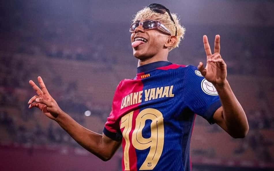 Provável 10 do Barcelona, Lamine Yamal posta foto com camisa de brasileiro
