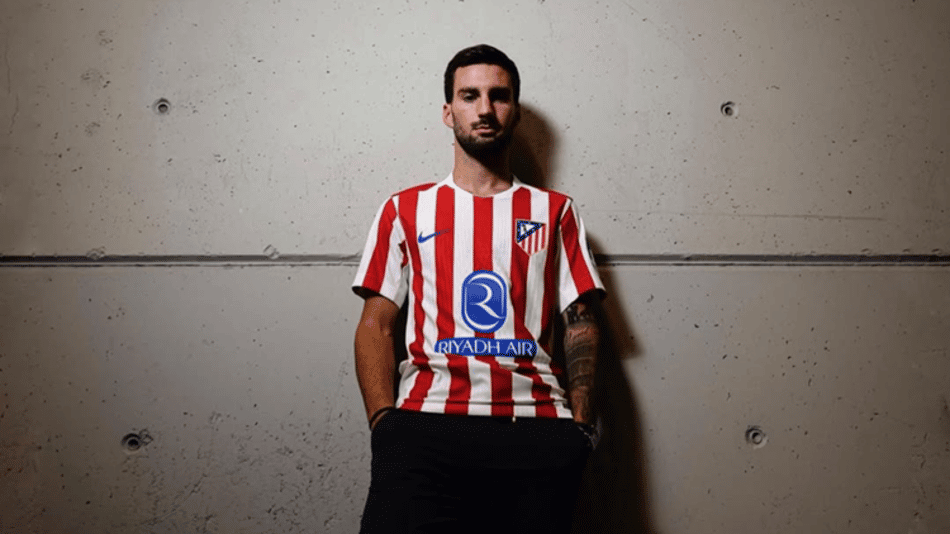 Álex Baena em apresentação pelo Atlético de Madrid (Foto: Reprodução/Atlético de Madrid)