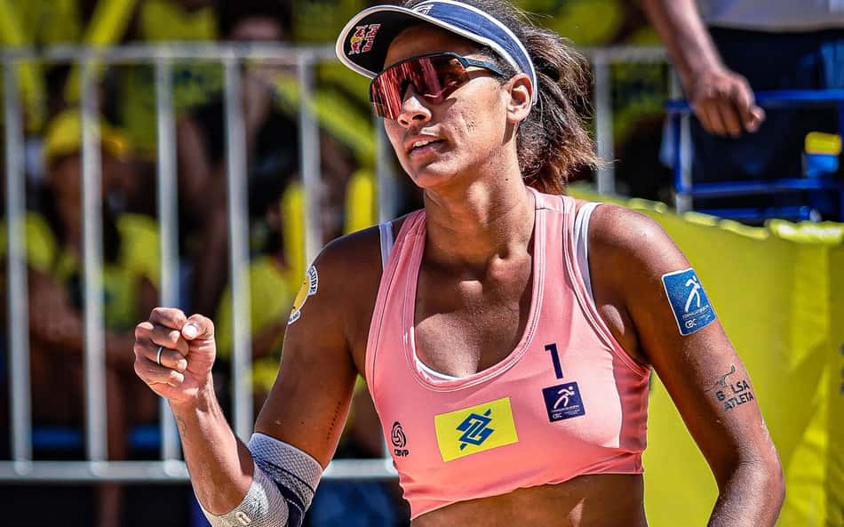 Campeã olímpica retorna ao Circuito de Vôlei de Praia após lesão