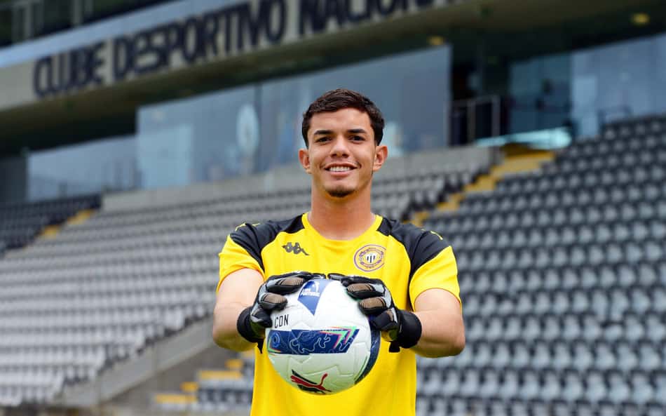 Fluminense acerta venda de goleiro com o Nacional, da primeira divisão de Portugal