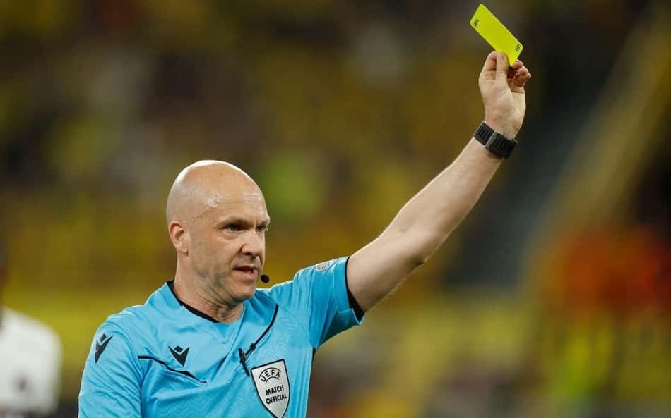 PSG x Bayern tem arbitragem de Premier League no Mundial
