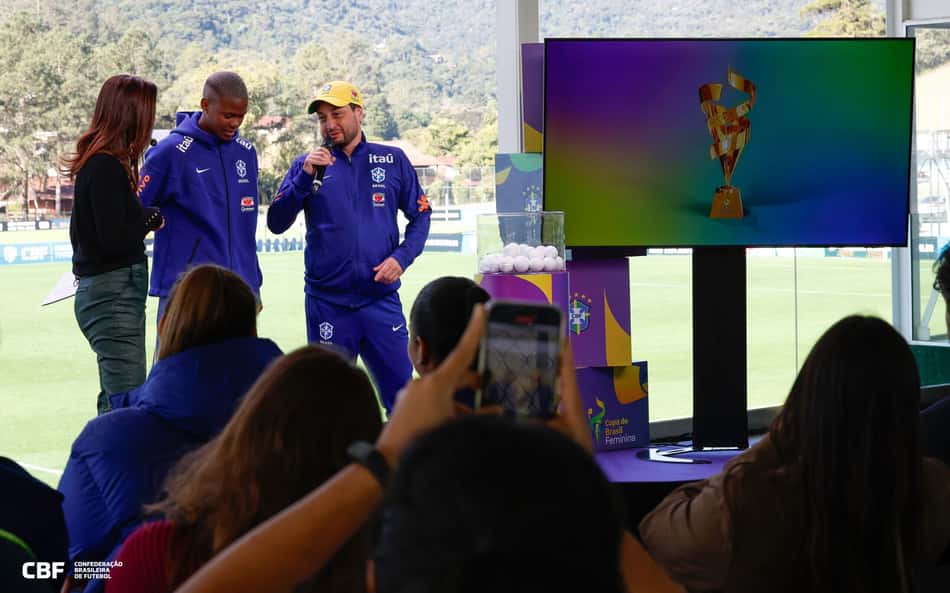 Arthur Elias exalta Copa do Brasil feminina e relembra conquista em 2016: 'Muito especial'