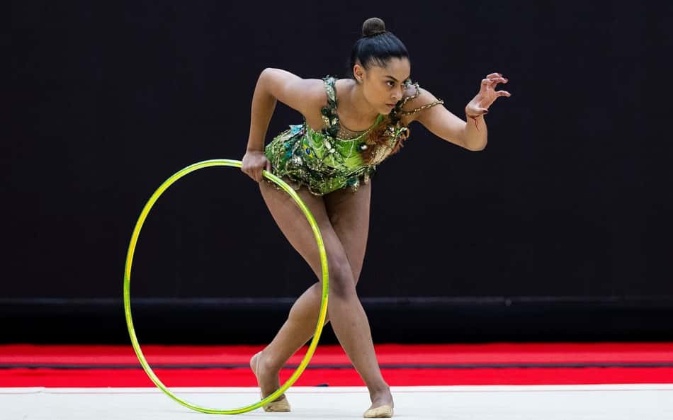 Babi Domingos garante finais na Copa do Mundo de Ginástica Rítmica; vídeo