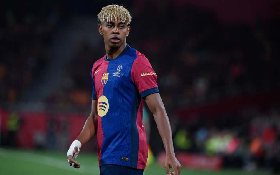Jogador do PSG afirma ser tão bom quanto Yamal, do Barcelona: 'Com certeza'