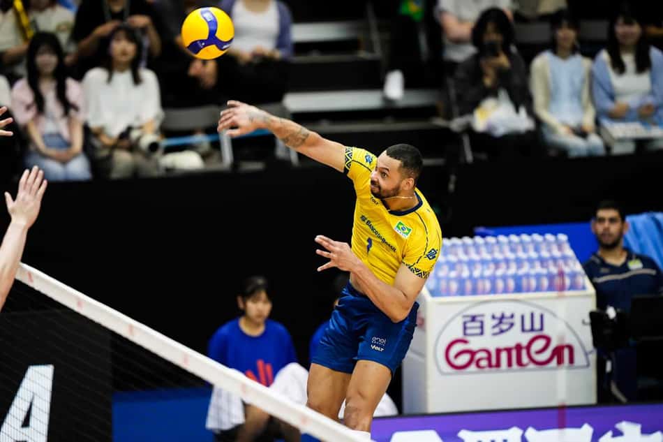 Alan, com 20 pontos, foi o maior pontuador da vitória do Brasil por 3 sets a 1 sobre a Argentina (Foto: Divulgação/Volleyball World)