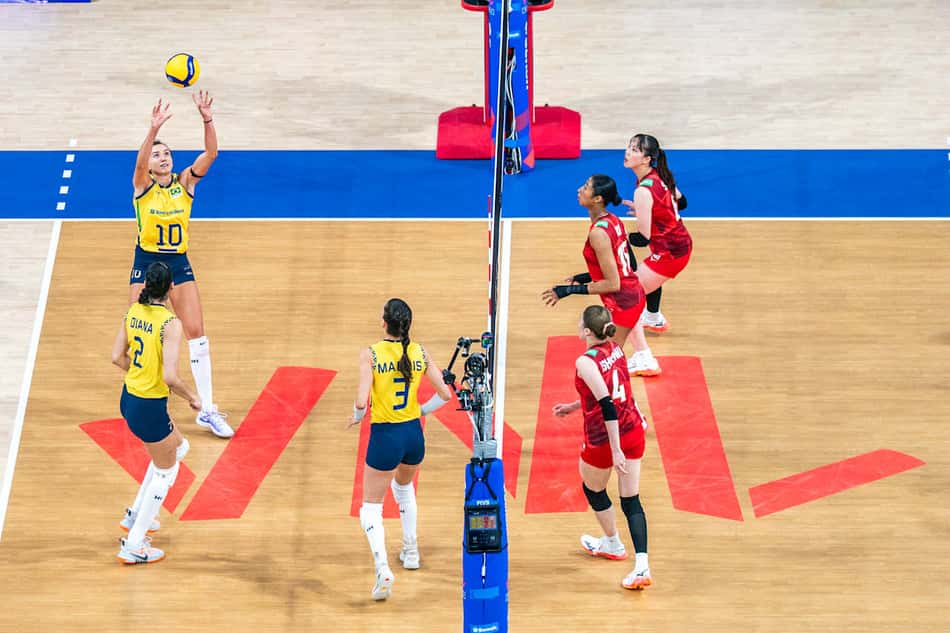 Brasil venceu no tie-break e enfrenta Itália na decisão